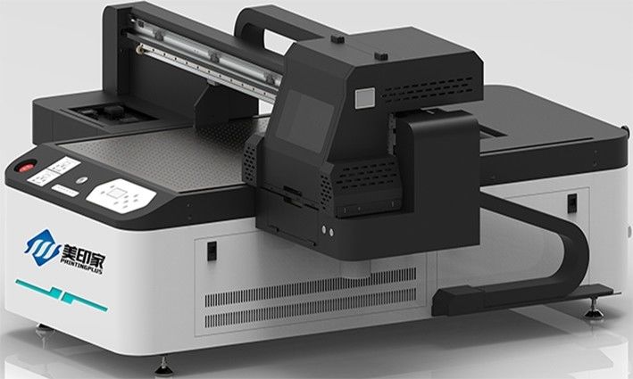 เครื่องพิมพ์ UV Inkjet Flatbed พร้อมหมึกสีสีสําหรับวัสดุสีแมทและเนื้อเยื่อที่สว่าง